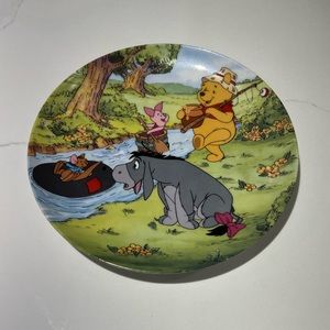 Winnie the Pooh Going Fishing Collectible plate